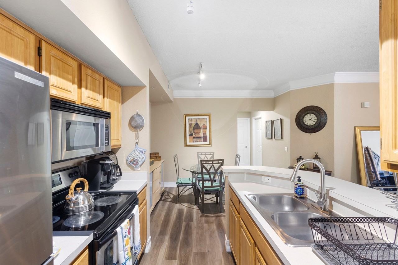 13016 Plantation Park Cir - Photo 5 of 20