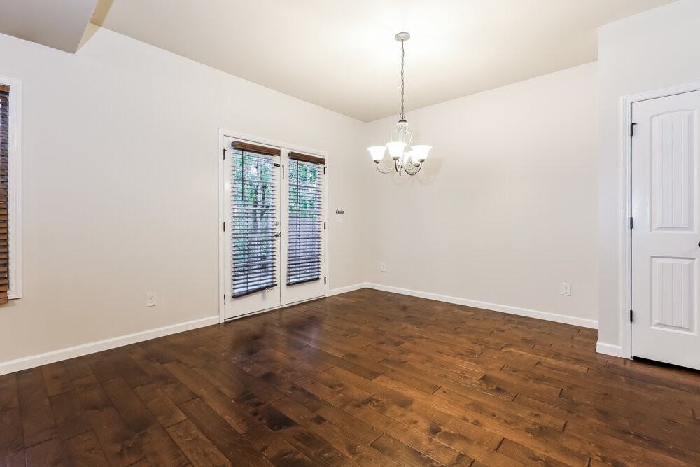 267 Village Park Dr - Photo 6 of 17