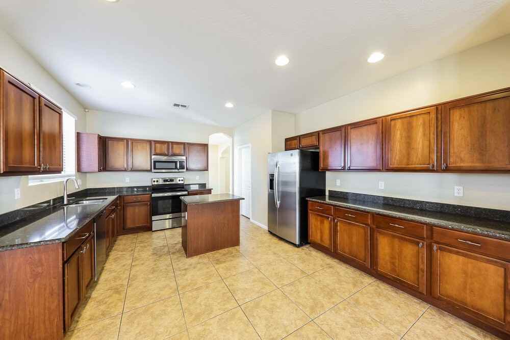 33305 N 21st Dr - Photo 7 of 17