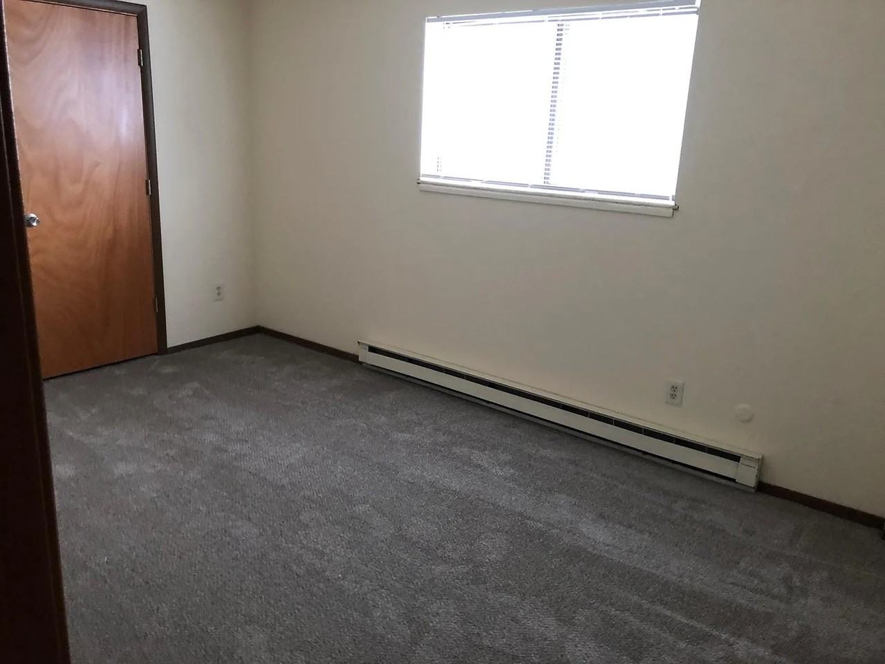 525 Carroll Street - Photo 4 of 9