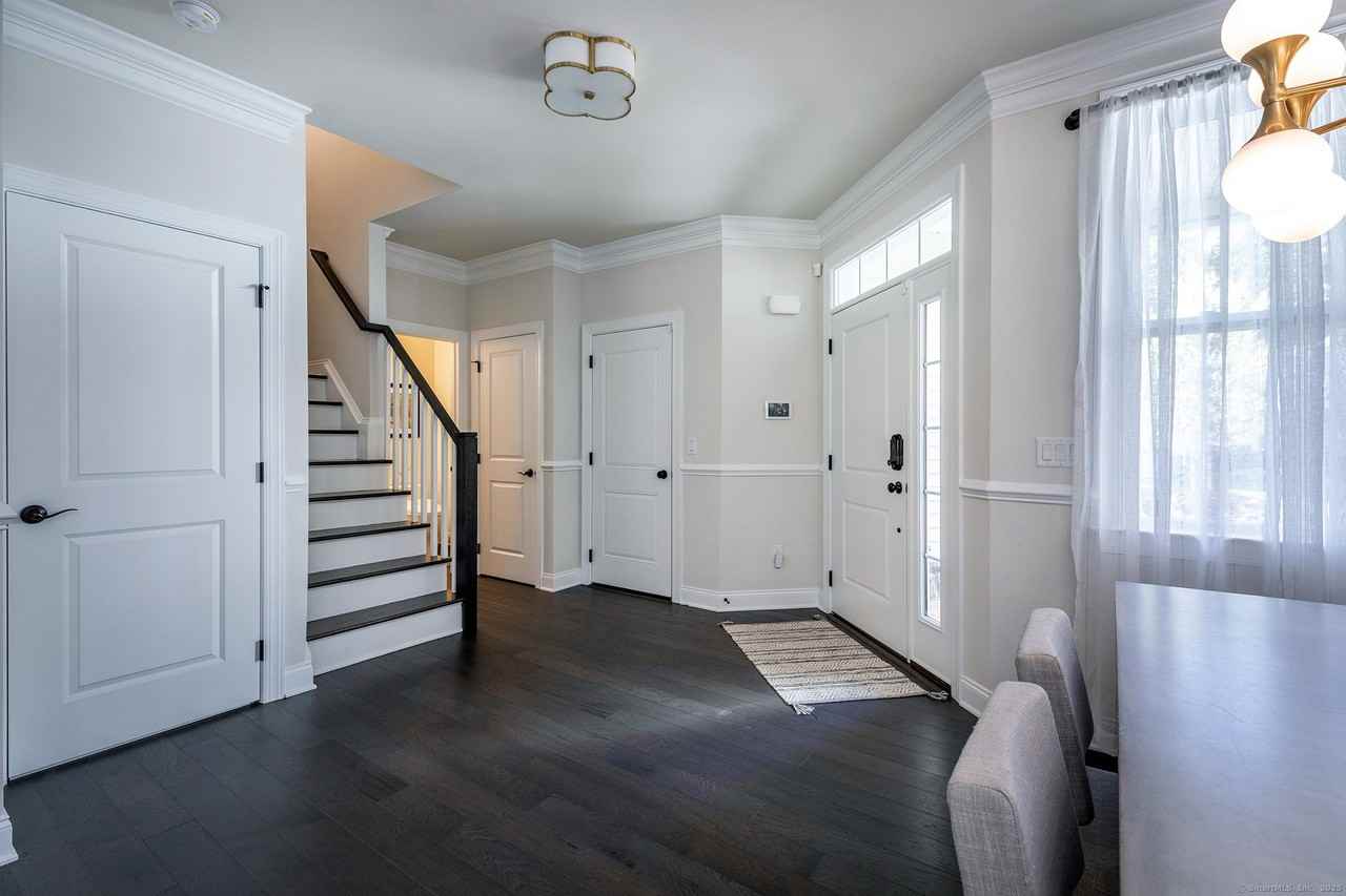 175 Ridgewood Dr #175 - Photo 3 of 21