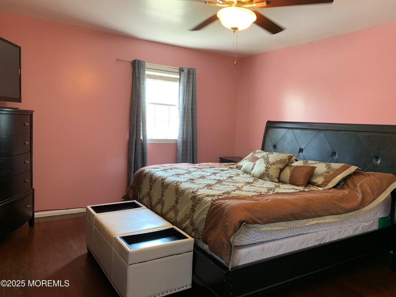 7 Elinore Ave - Photo 4 of 8