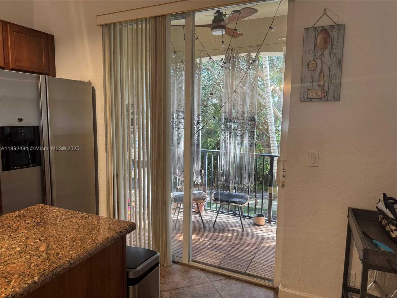 3152 North Greenleaf Circle - Photo 3 of 8