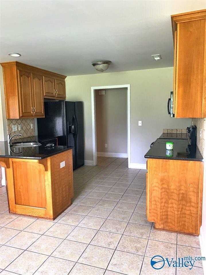 211 Forest Oak Ln - Photo 3 of 10