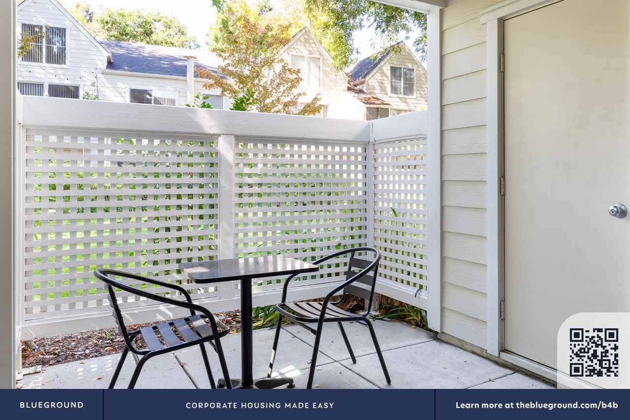 900 Pepper Tree Lane - Photo 6 of 29