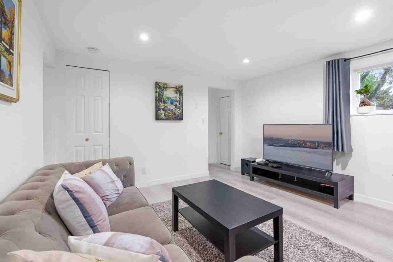 2606 East 18th Ave #1316306P - Photo 6 of 26