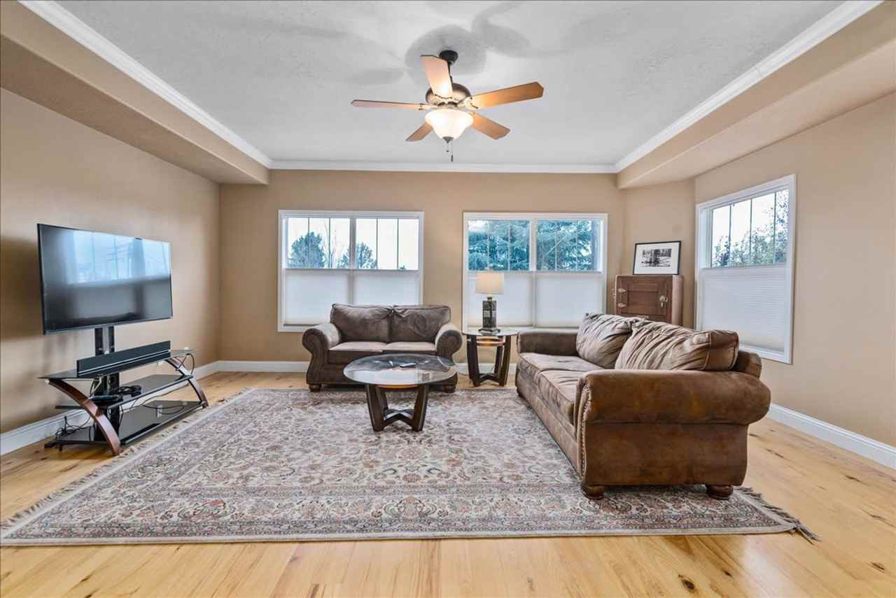 1433 E Hays St #1324053P - Photo 3 of 42