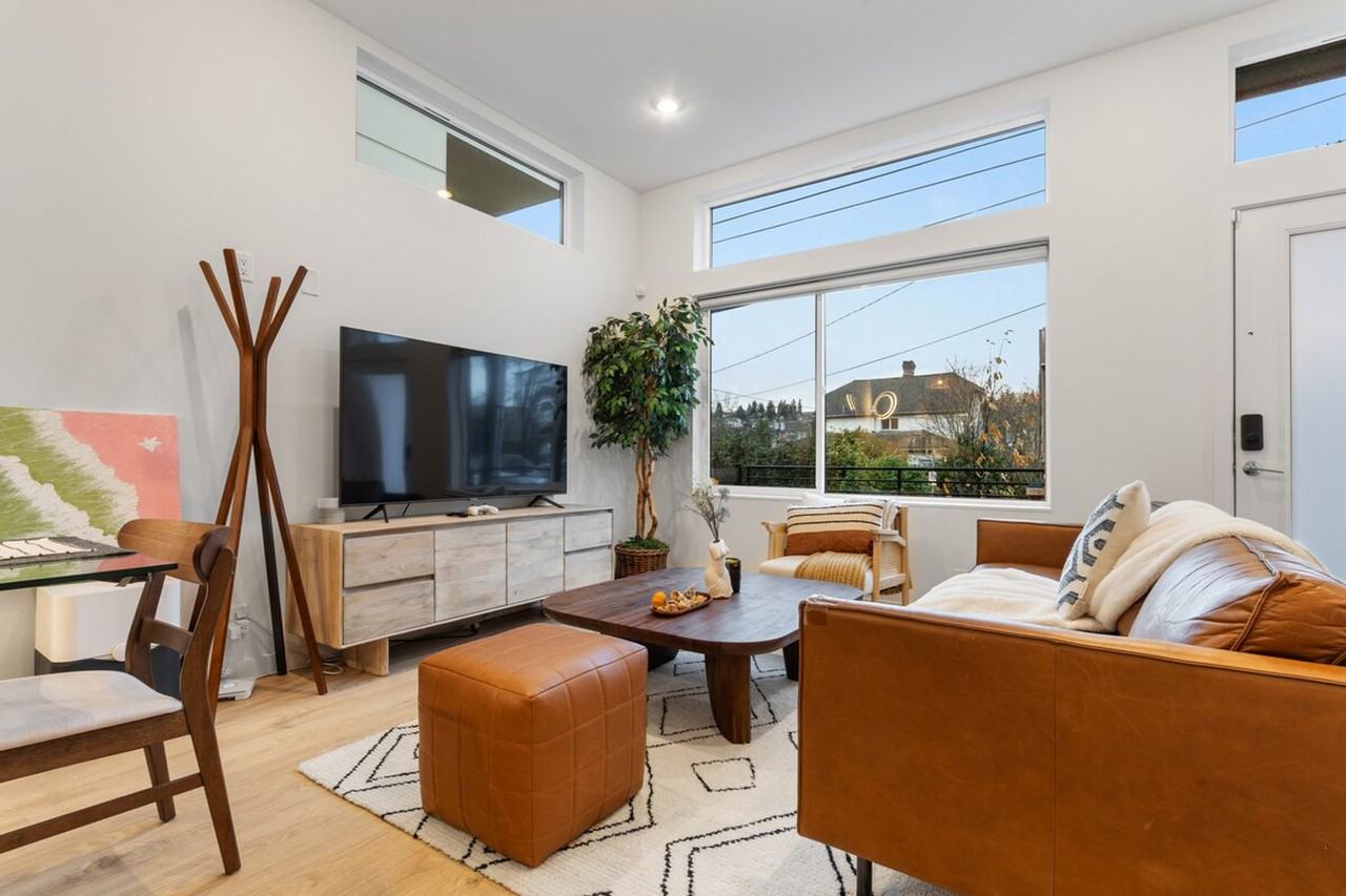 2433 S Plum St #1324831P - Photo 6 of 42