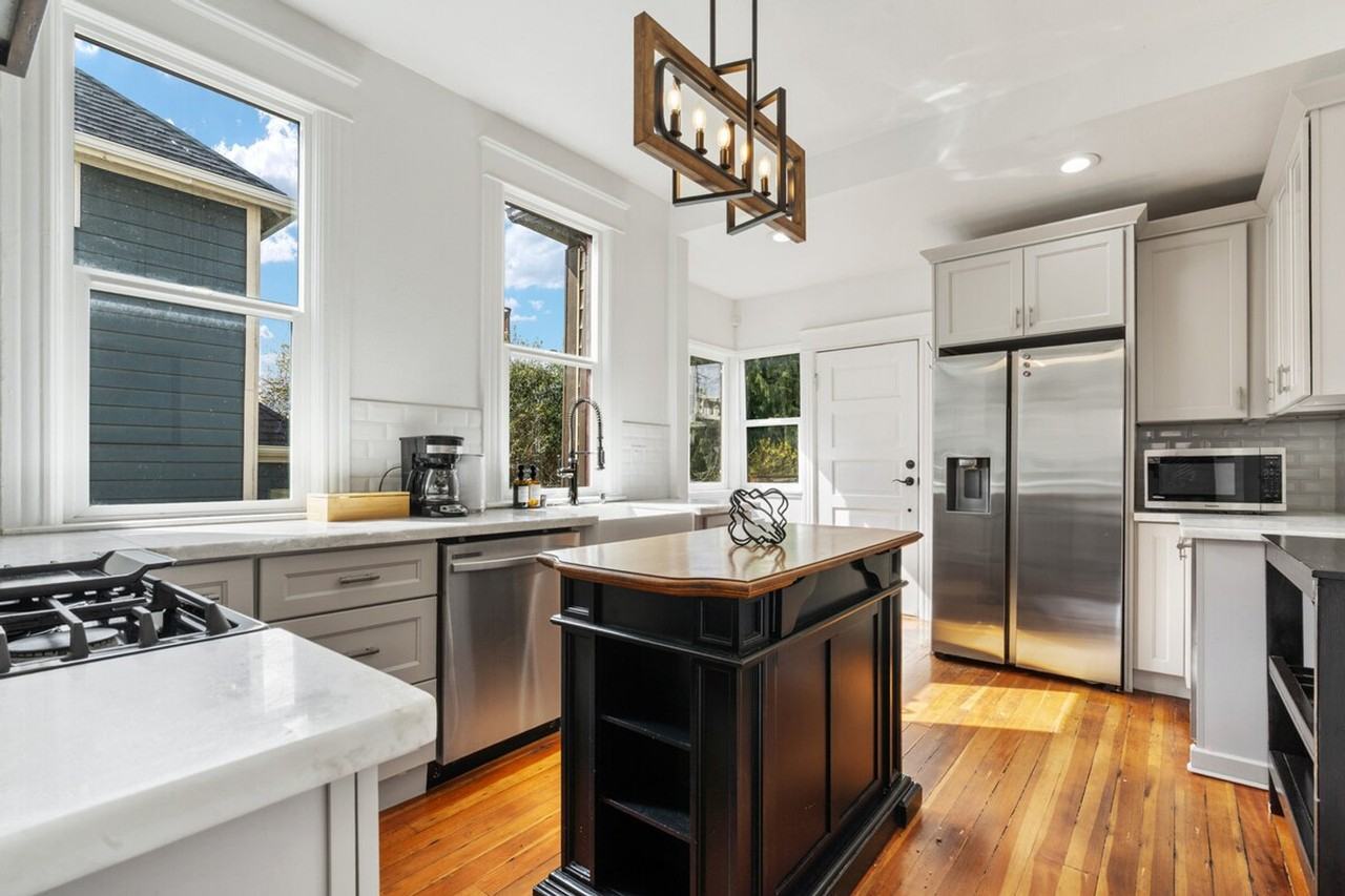 1914 E Jefferson St #1324826P - Photo 5 of 40