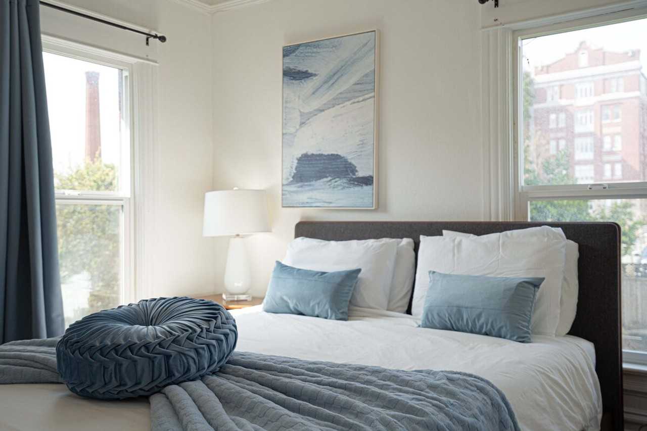 1914 E Jefferson St #1324826P - Photo 6 of 40