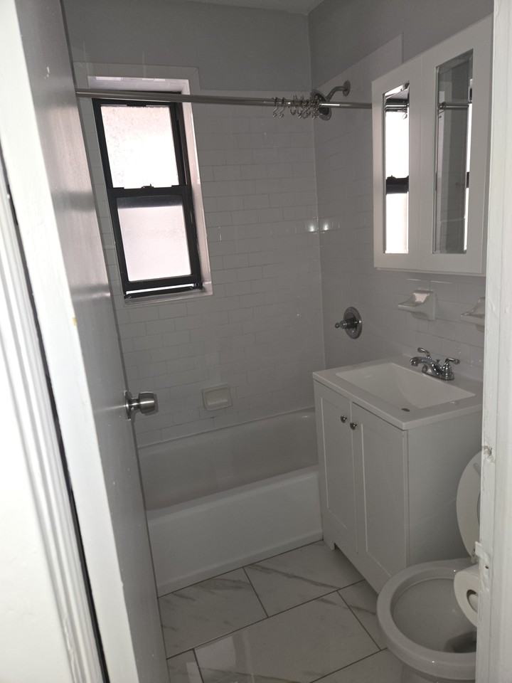 45 Kelly Parkway #A5 - Photo 2 of 7