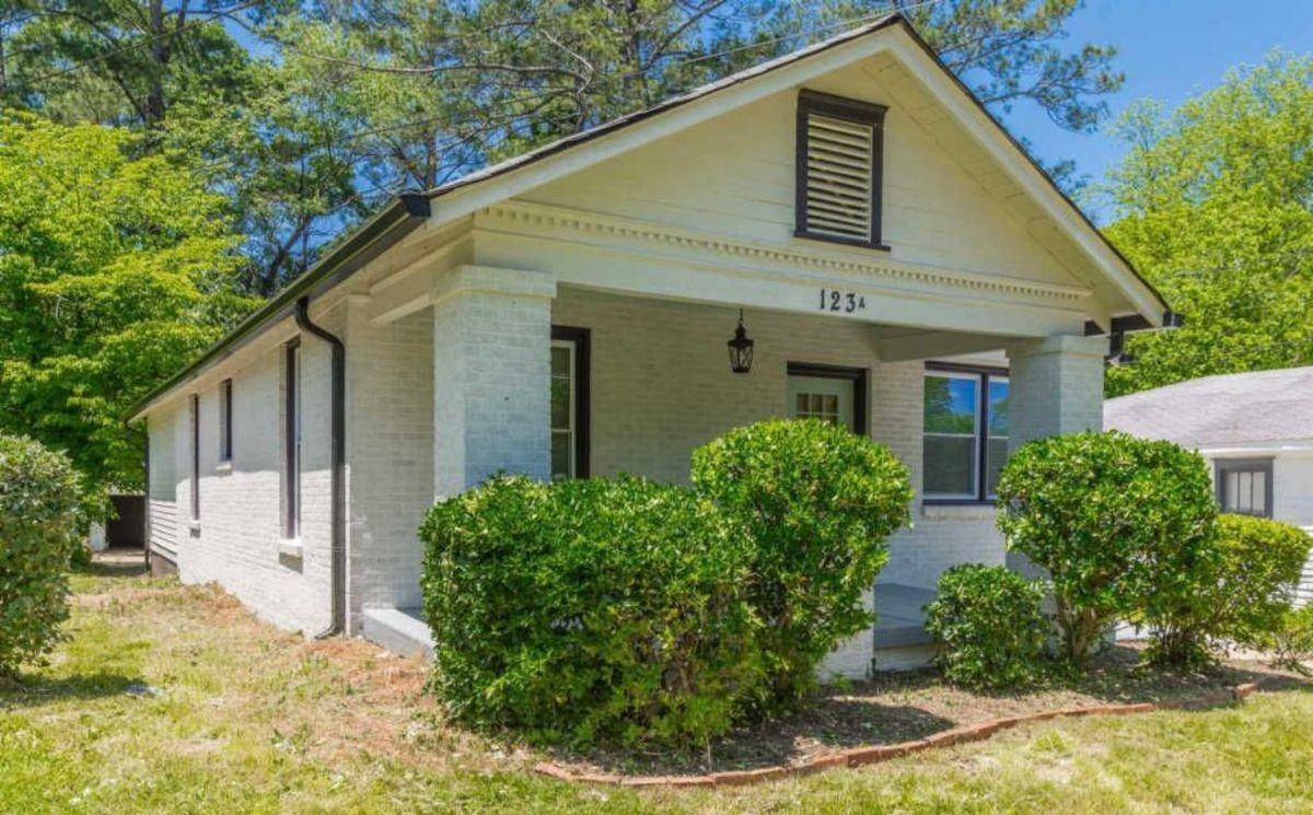 123 Chicamauga Avenue Southwest - Photo 3 of 20