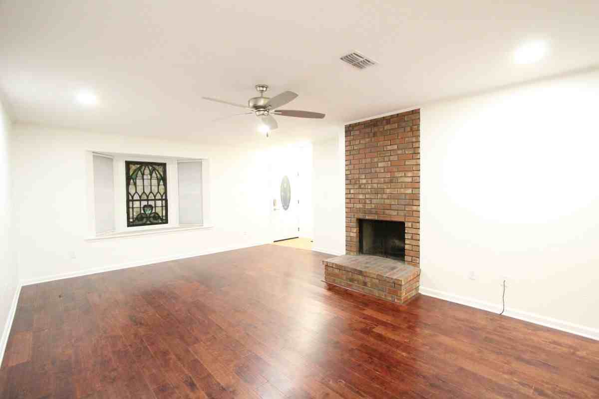 617 North Magnolia Drive - Photo 2 of 14