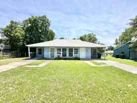 1006/1008 Williamson Dr - Photo 1 of 1