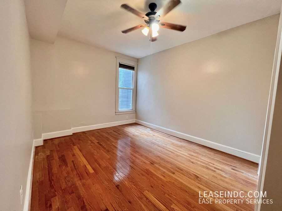 3613 New Hampshire Ave Nw - Photo 5 of 17