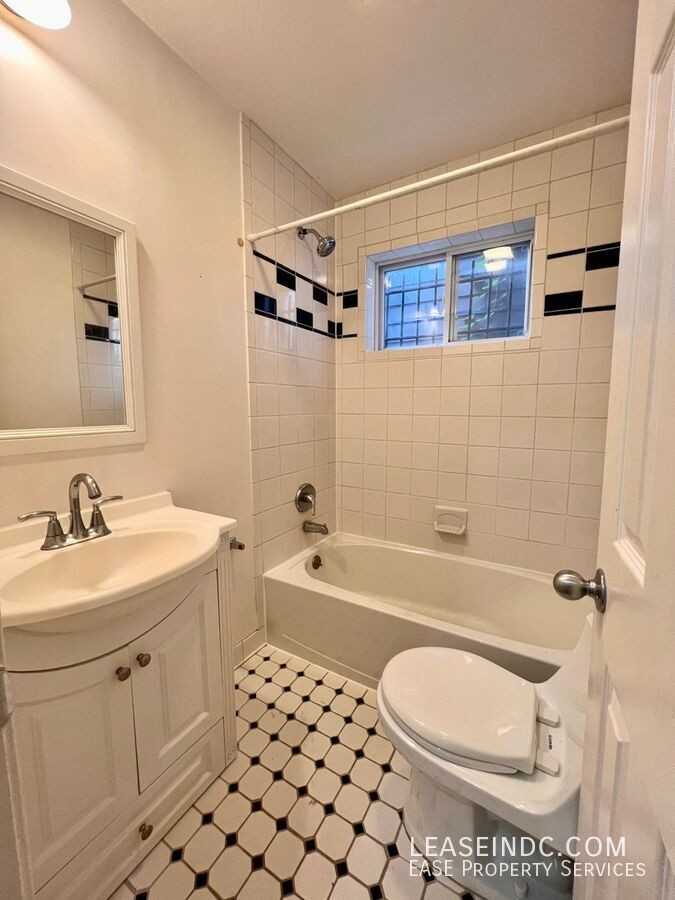 3613 New Hampshire Ave Nw - Photo 7 of 17