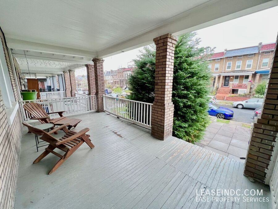 1323 Randolph St Nw - Photo 2 of 21