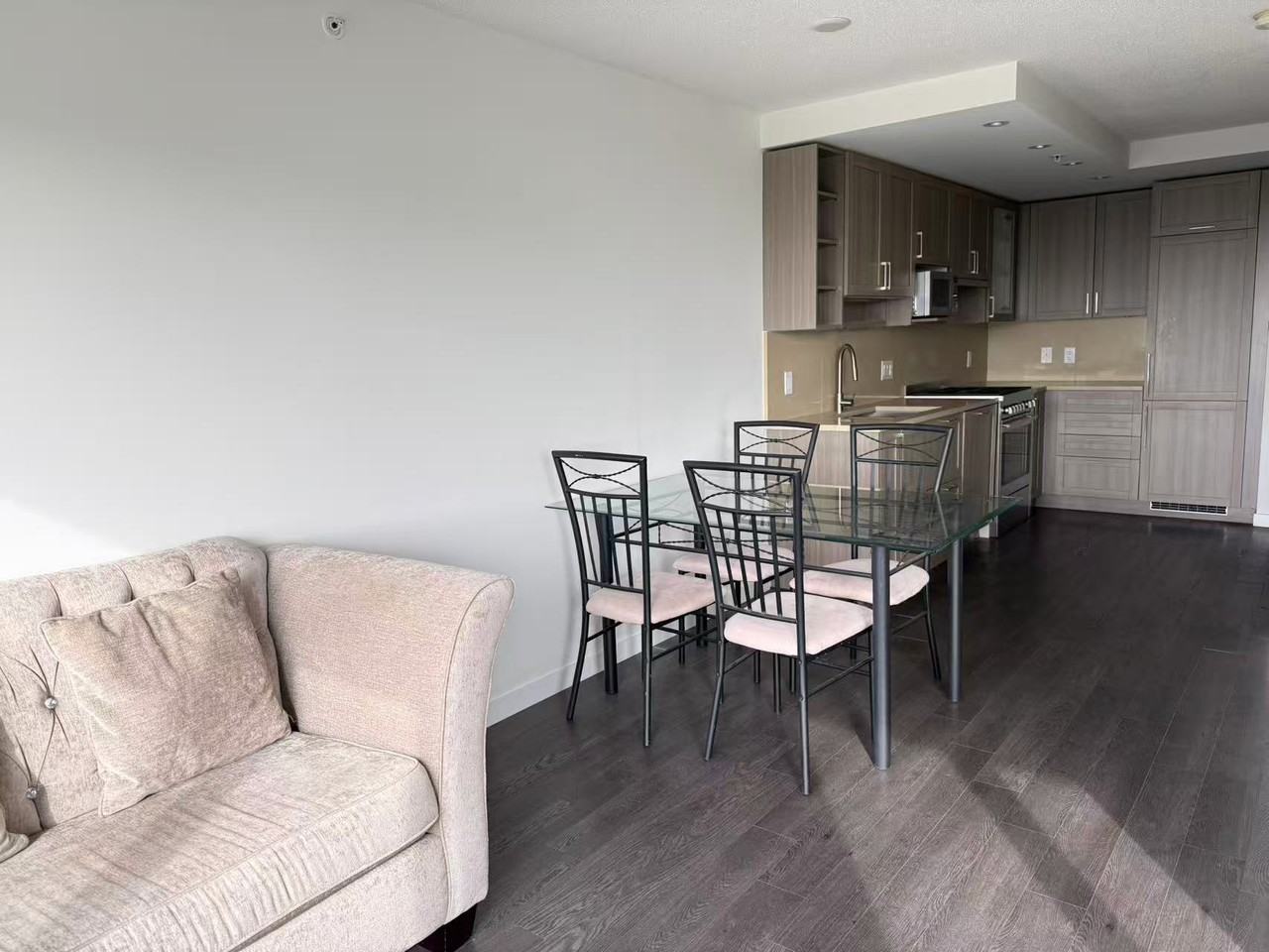 5665 Boundary Road #26xx - Photo 4 of 6