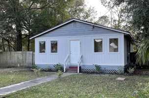 featured image of 5910 Droad St