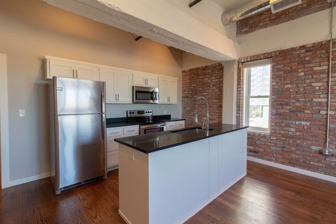 Jacobs Lofts on 1st - Photo 5 of 10