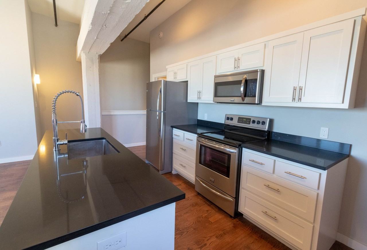 Jacobs Lofts on 1st - Photo 6 of 10