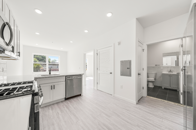 51 E Main St #205 - Photo 7 of 16