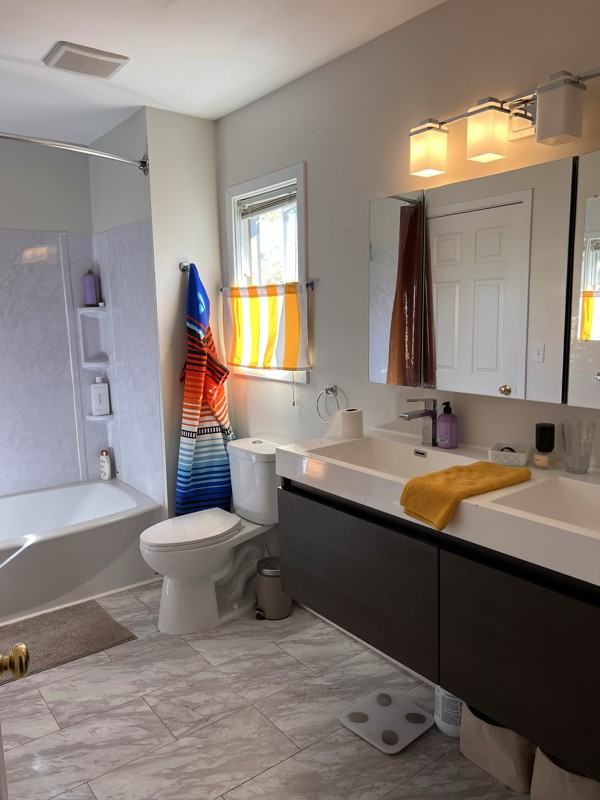 314 8th Ave W #B - Photo 2 of 15