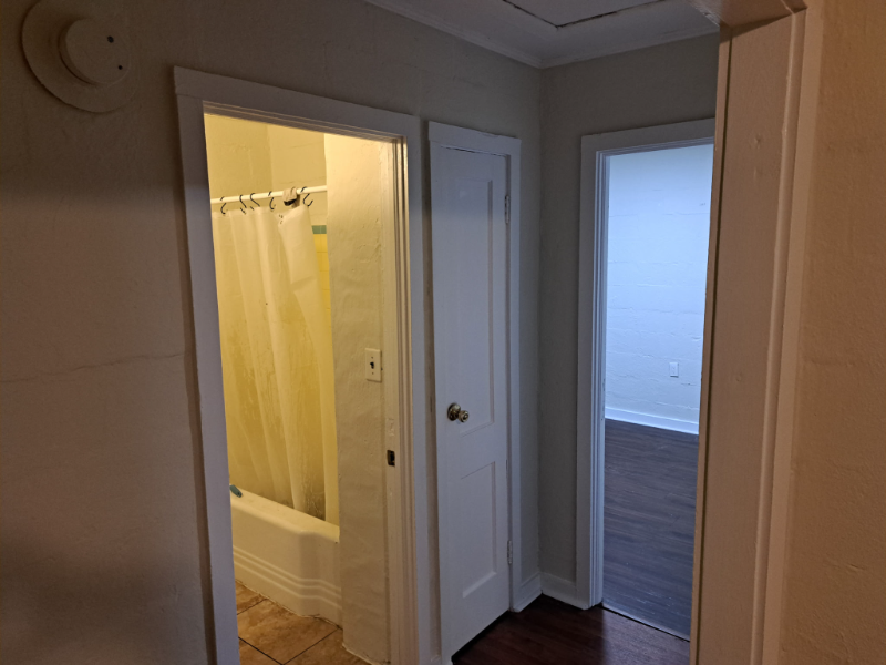 1426 Pepper Dr - Photo 3 of 9