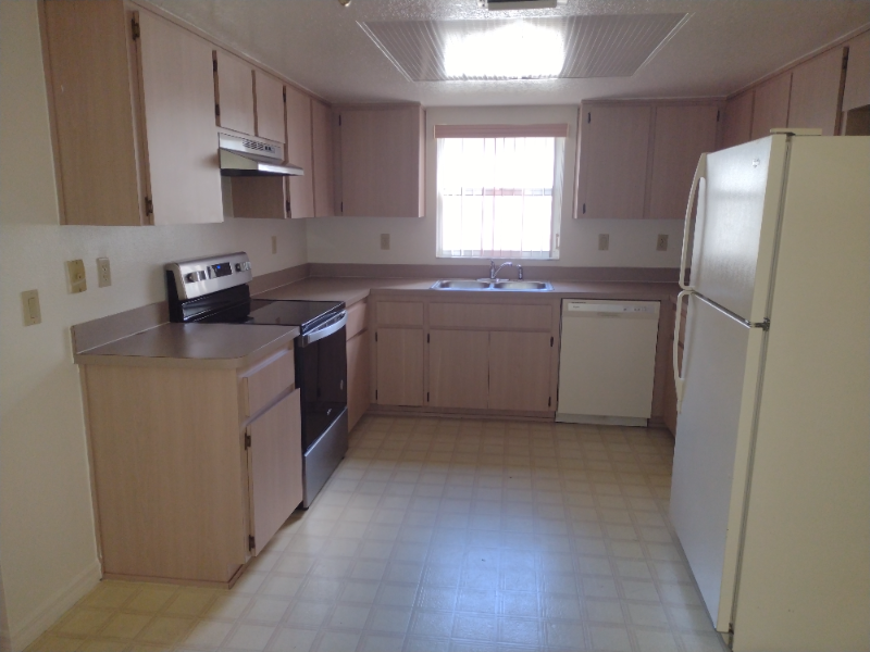 7429 Mead Drive - Photo 2 of 14