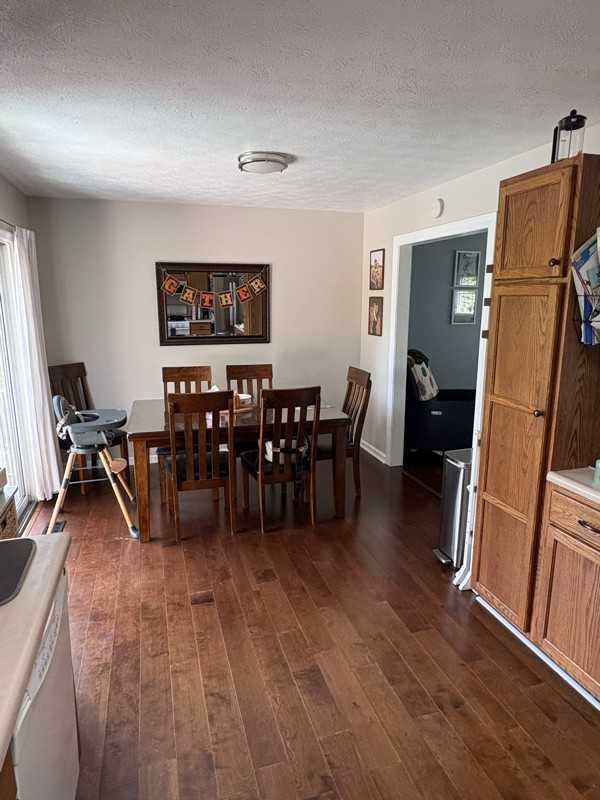 3234 Woodfield Drive - Photo 6 of 20