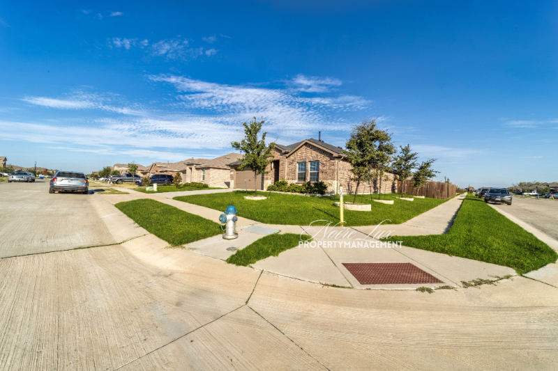 3017 Goodrich Street - Photo 2 of 23