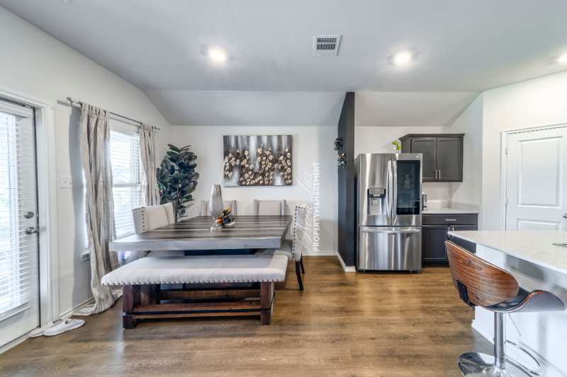 3017 Goodrich Street - Photo 6 of 23