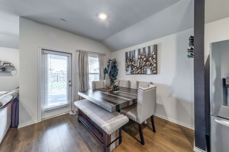 3017 Goodrich Street - Photo 7 of 23