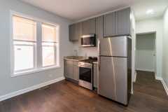 619 E Groveland Park #1E - Photo 1 of 1