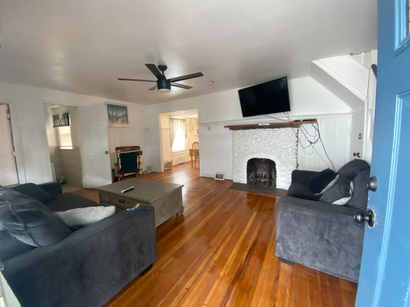 16 M St #A - Photo 4 of 17