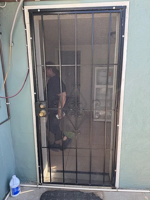 305 S 23rd St #B - Photo 7 of 9