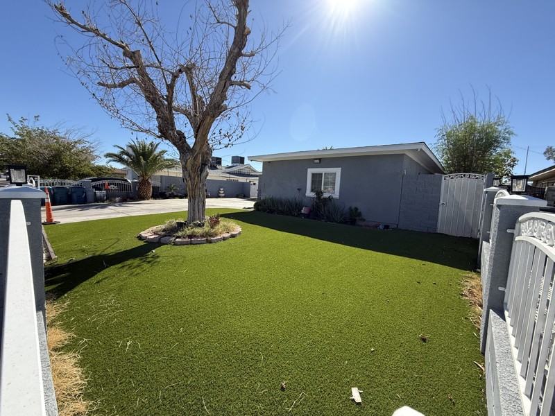 5905 Fawn Ave - Photo 3 of 20