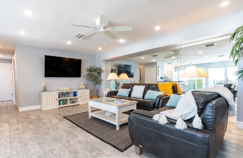 5830 Midnight Pass Rd #802 - Photo 4 of 20