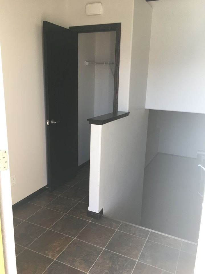 1452 44th Ave S - Photo 4 of 12