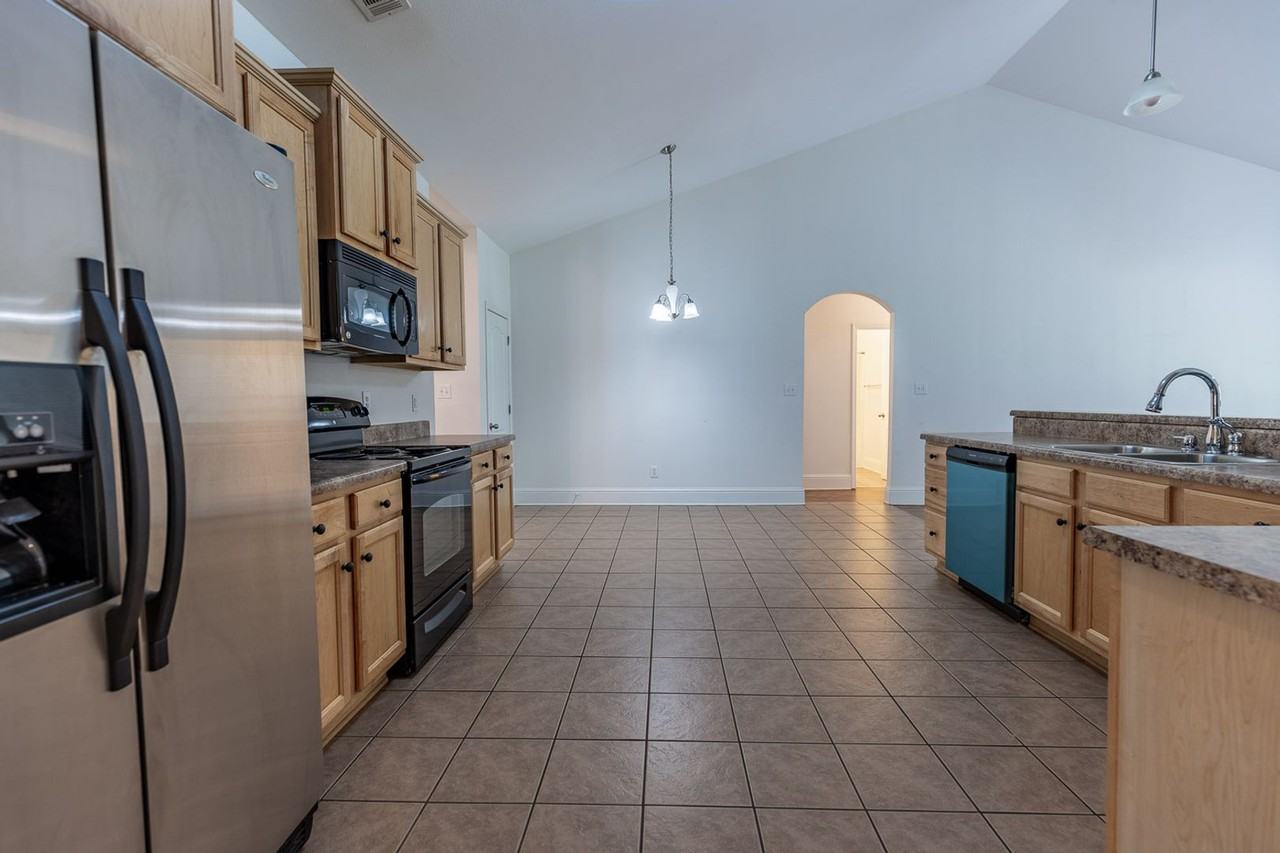 101 Normandy St - Photo 7 of 19