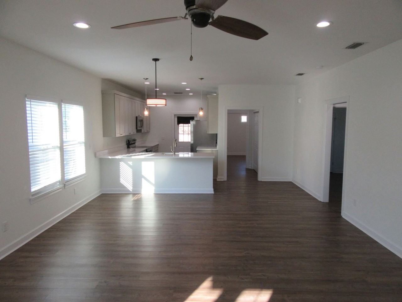 2811 North Panama Avenue - Photo 3 of 31