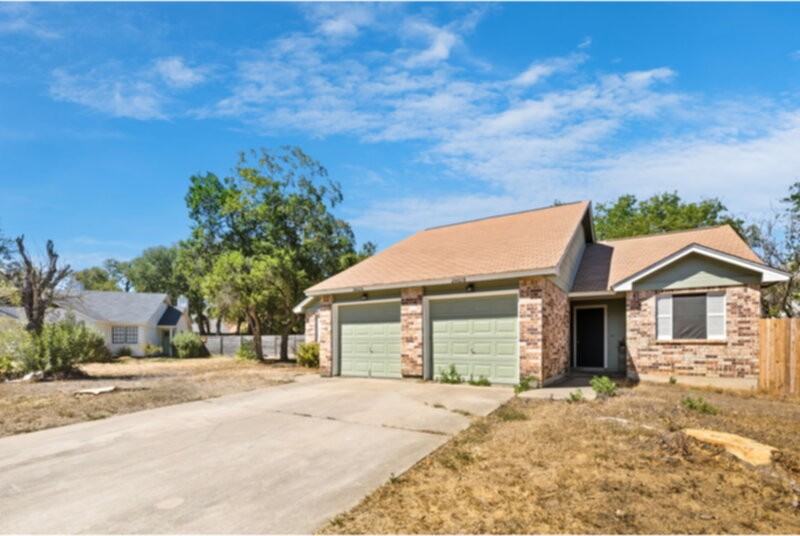 2602 Colquitt Cv #A - Photo 2 of 25