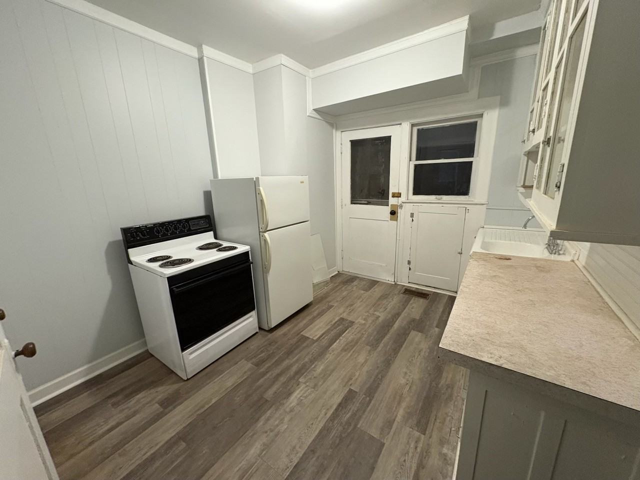 144 N 6th St #144 - Photo 5 of 12