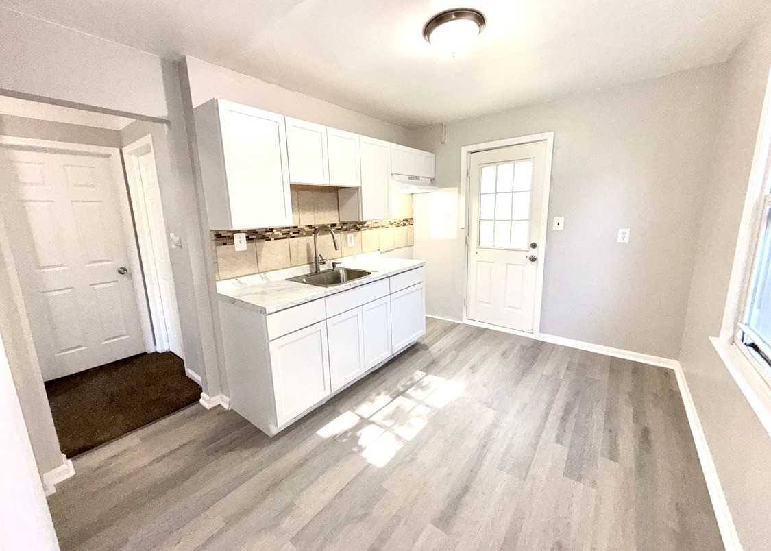11260 Fisher Ave #NA - Photo 5 of 21
