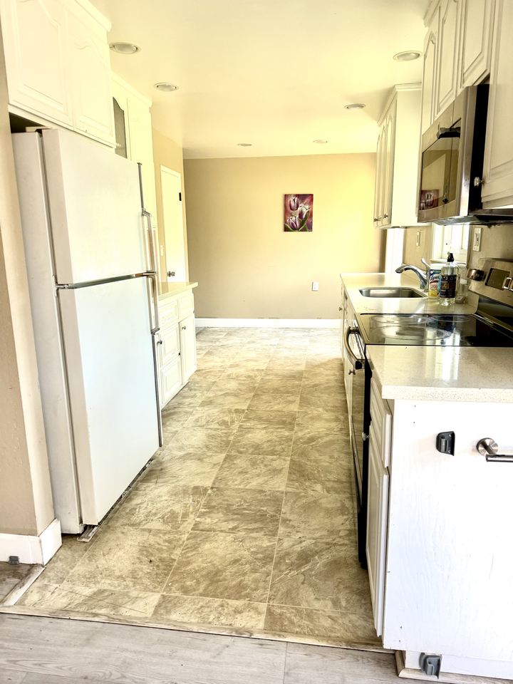 25385 Calaroga Ave #NA - Photo 3 of 4