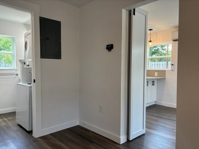 411 8th St #E - Photo 4 of 20