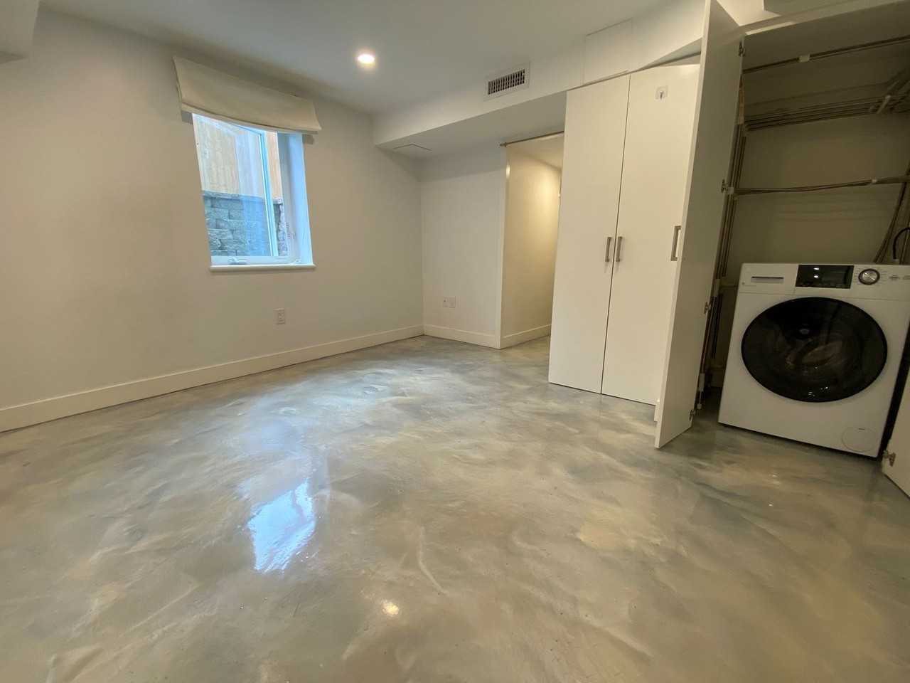 10 Gloucester Avenue - Photo 4 of 11