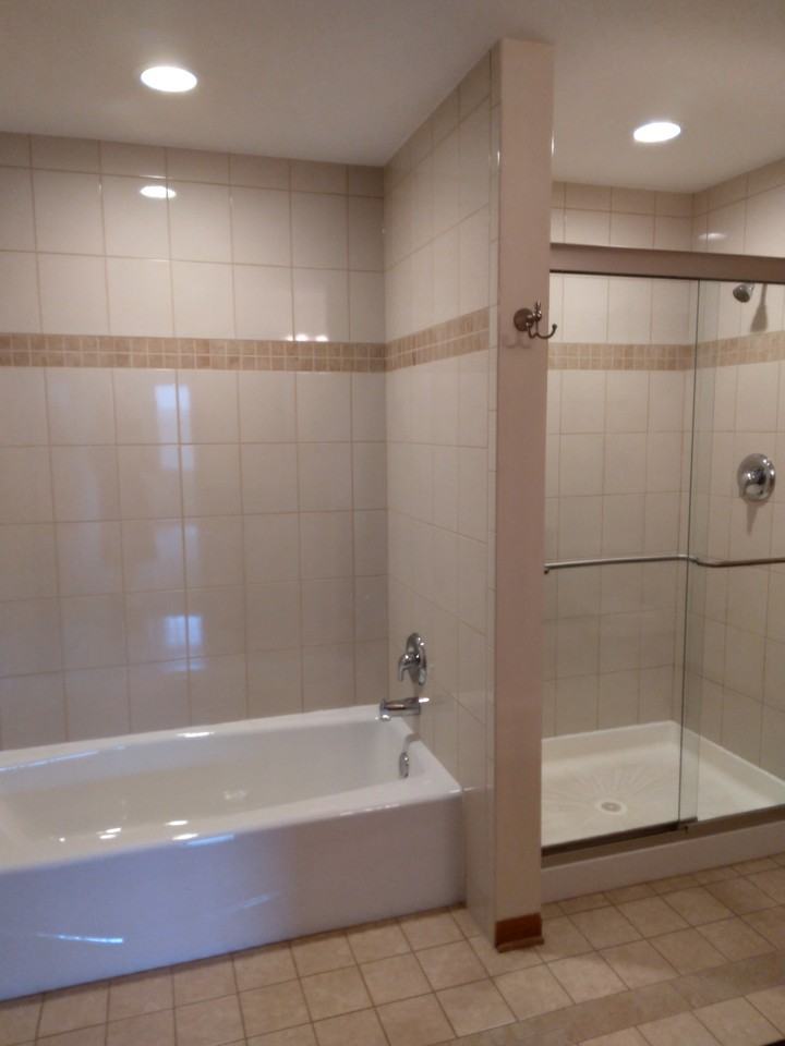 5761 W Higgins Ave #3D - Photo 7 of 14