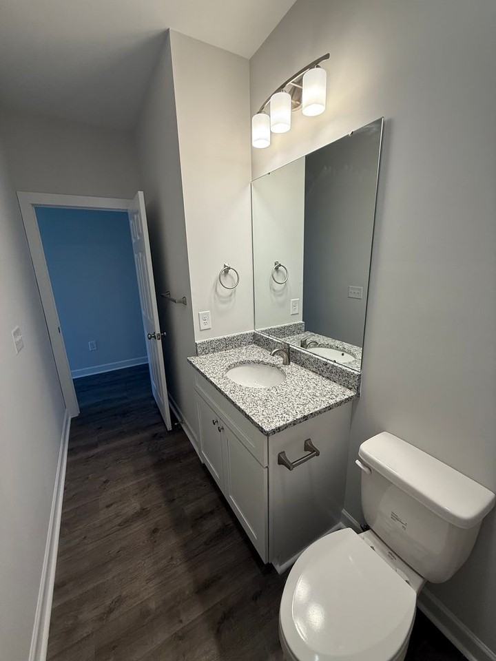 204 Home Ave - Photo 7 of 15