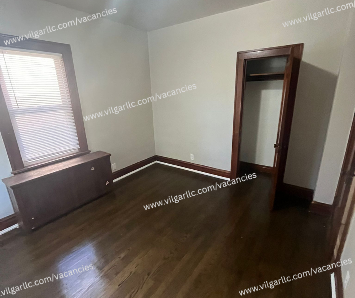 1160 Delaware St - Photo 3 of 22